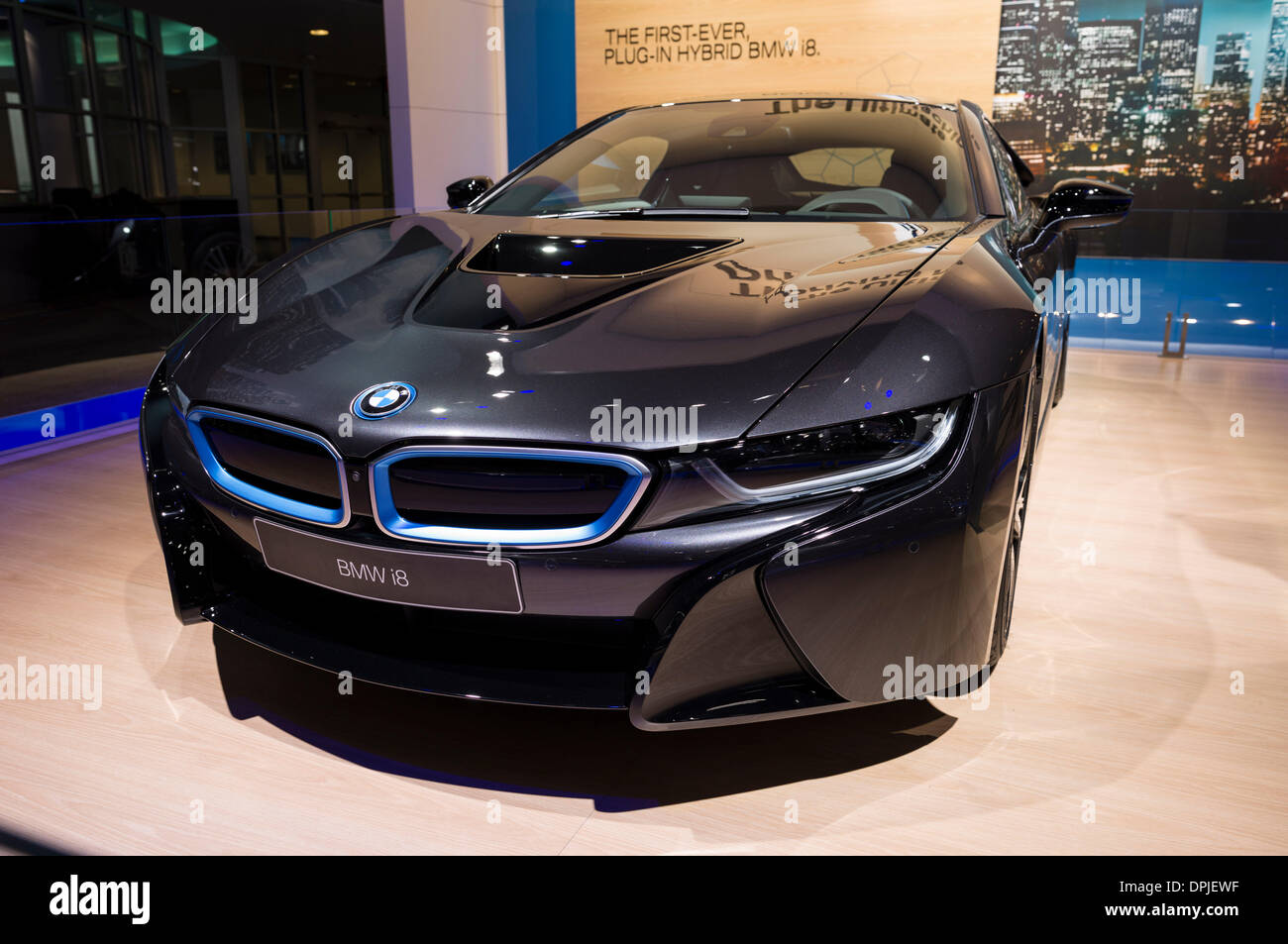 Detroit, Michigan, USA. 13 janvier 2014. La BMW i8 electric plug-in hybride de voiture de sport au Salon de l'auto de Detroit 2014 : Joseph Heroun Crédit/Alamy Live News Banque D'Images