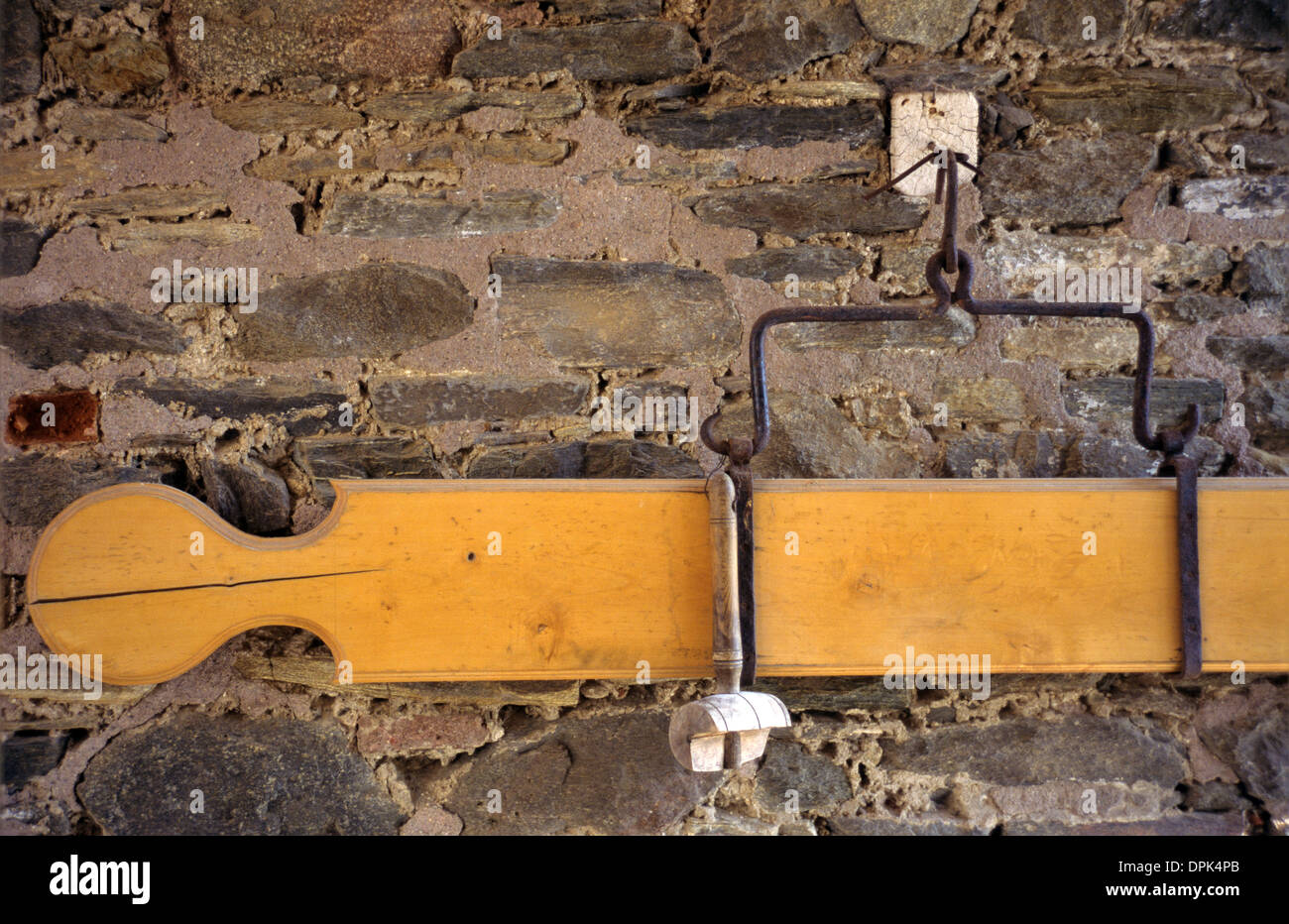 Semantron ou Semandron Semanterion Instrument à percussion Xylon Eglise Protaton Karyes Le Mont Athos en Grèce Banque D'Images