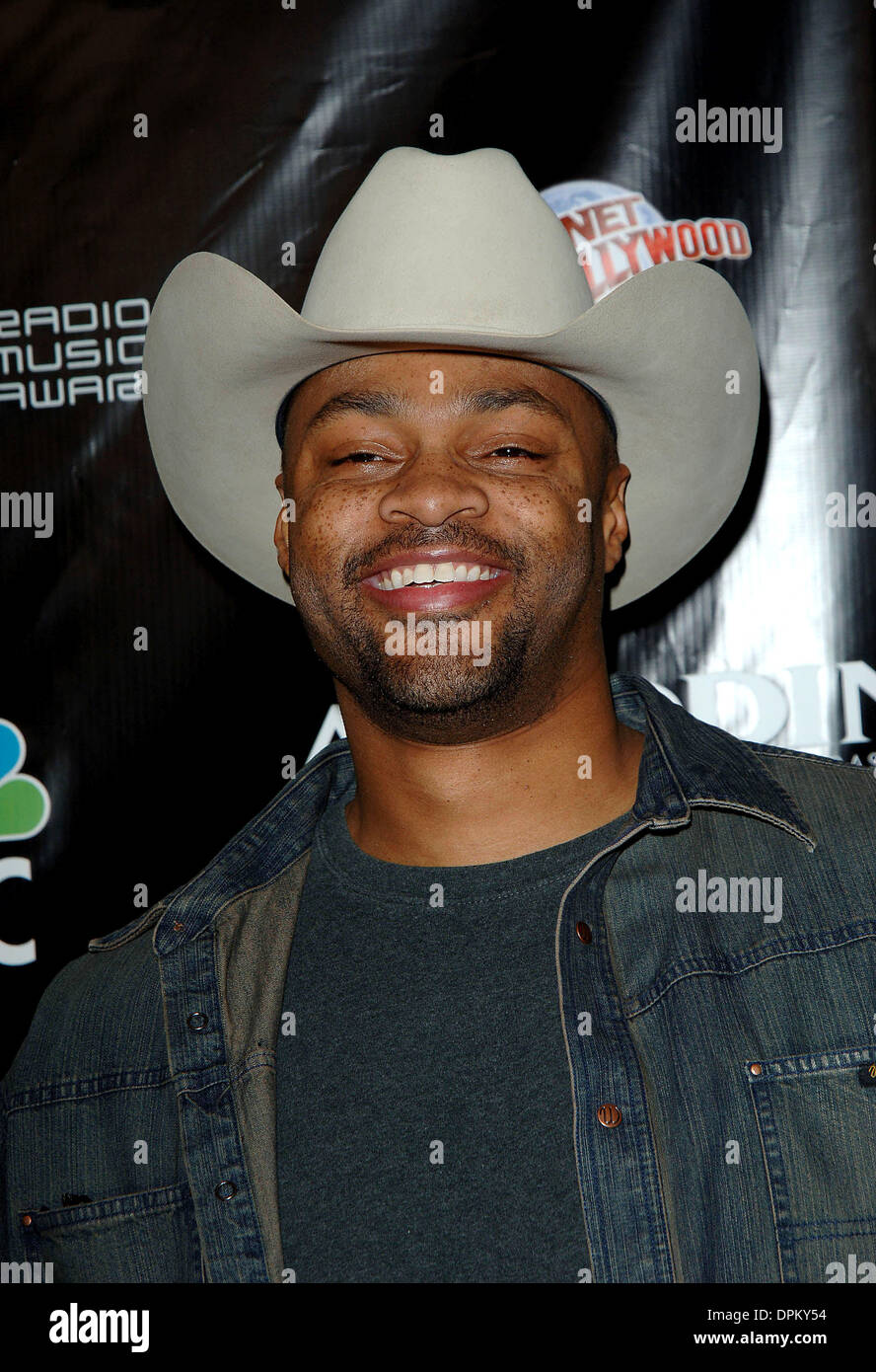 20 déc., 2005 - Las Vegas, Nevada, USA - K46073FB.2005 RADIO MUSIC AWARD LES ARRIVÉES À L'ALADDIN.HOTEL AND CASINO LAS VEGAS, NEVADA..12/19/2005. BARRETT FITZROY / 2005.COWBOY TROY(Image Crédit : © Globe Photos/ZUMAPRESS.com) Banque D'Images