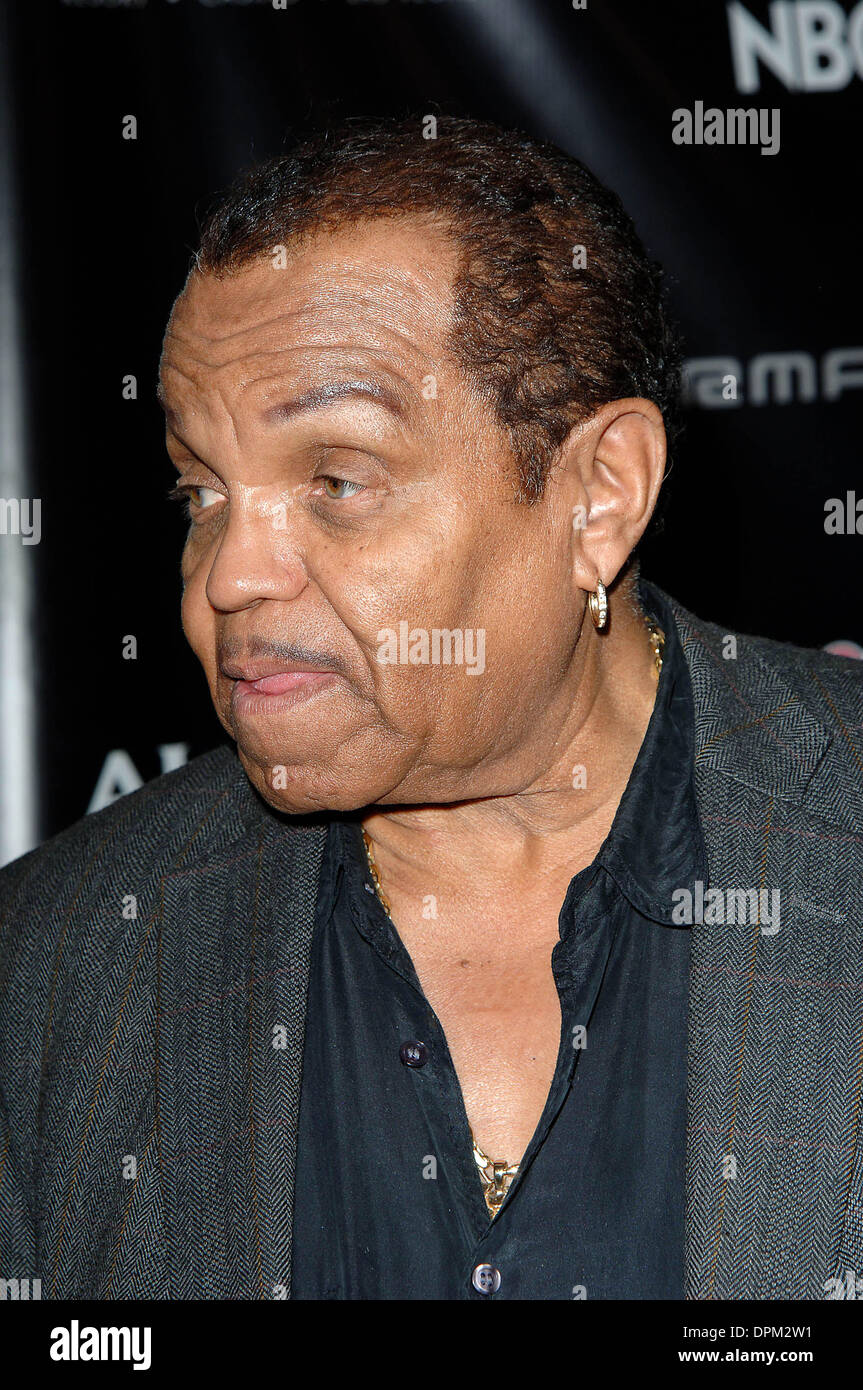 20 déc., 2005 - Las Vegas, Nevada, USA - K46073FB.2005 RADIO MUSIC AWARD LES ARRIVÉES À L'ALADDIN.HOTEL AND CASINO LAS VEGAS, NEVADA..12/19/2005. BARRETT FITZROY / 2005.JOE JACKSON(Image Crédit : © Globe Photos/ZUMAPRESS.com) Banque D'Images