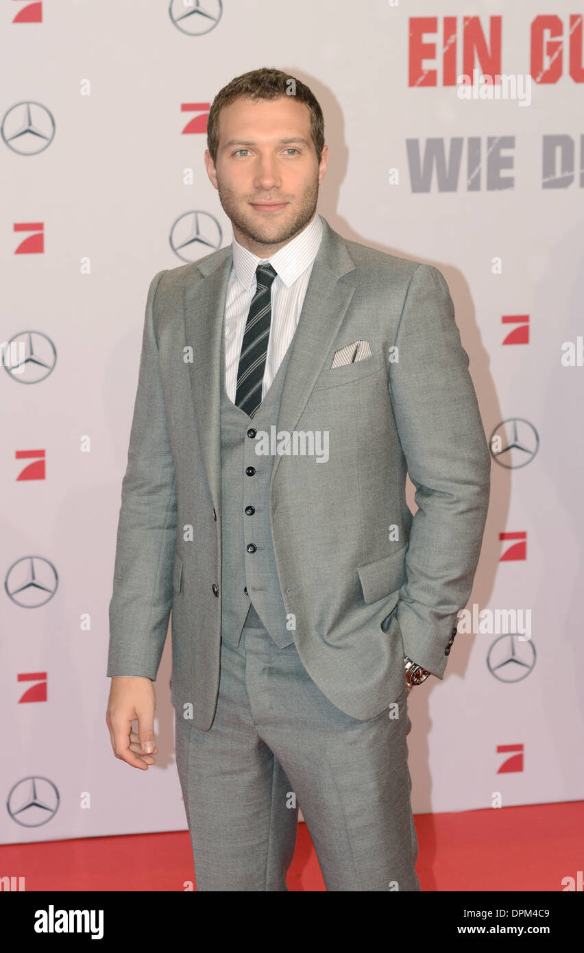 Jai Courtney - première Allemande de "un bon jour pour mourir" dur à Potsdamer Platz, Berlin - 4 février 2013 Banque D'Images