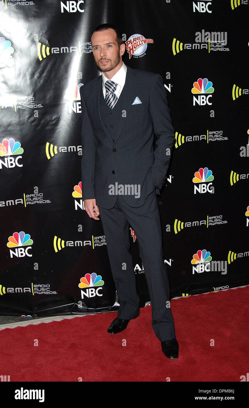 20 déc., 2005 - Las Vegas, Nevada, USA - K46073FB.2005 RADIO MUSIC AWARD LES ARRIVÉES À L'ALADDIN.HOTEL AND CASINO LAS VEGAS, NEVADA..12/19/2005. BARRETT FITZROY / 2005.SCOTT WEILAND(Image Crédit : © Globe Photos/ZUMAPRESS.com) Banque D'Images