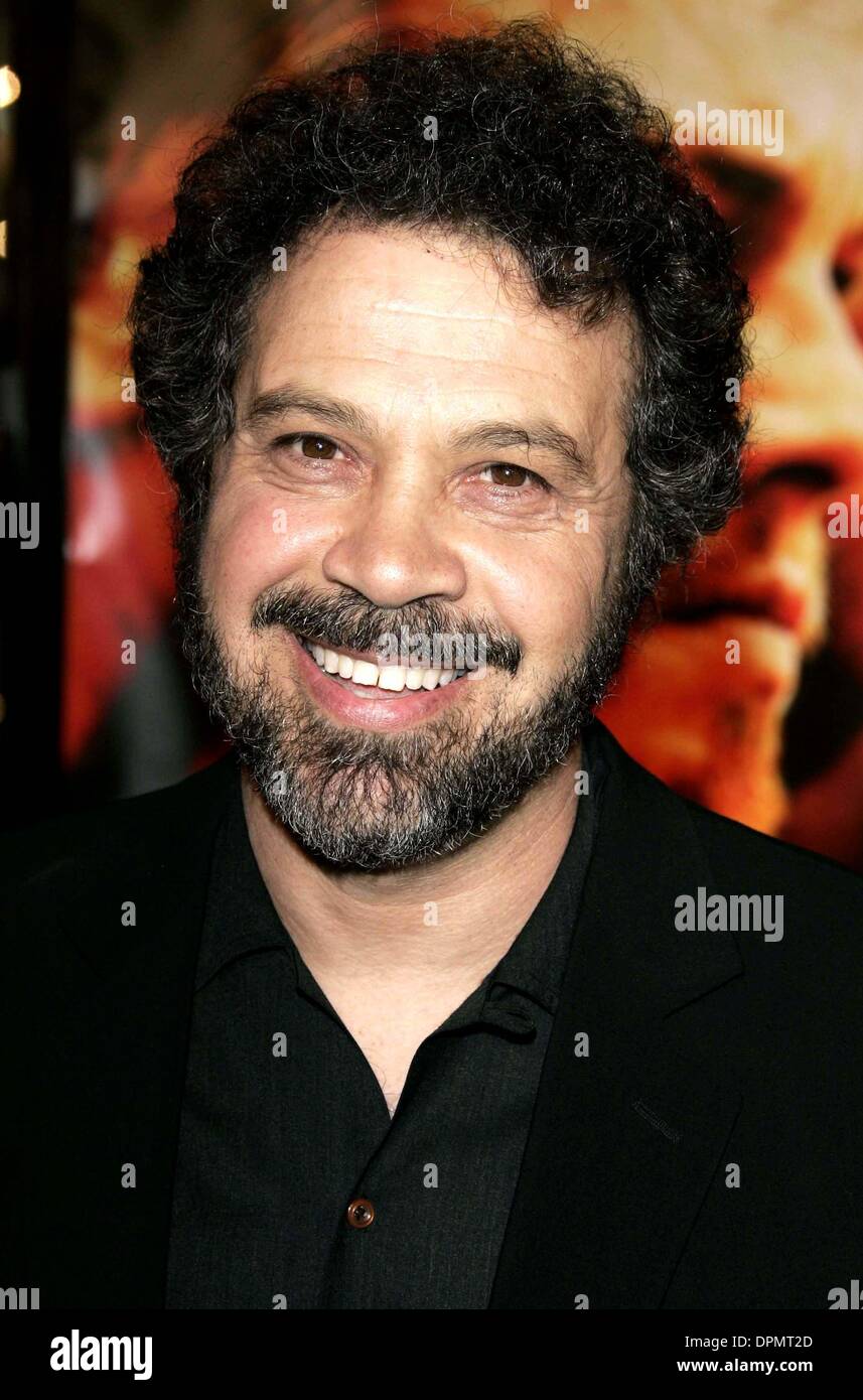 7 décembre 2006 - Graumans Chinese, Hollywood, Los Angeles, USA - EDWARD ZWICK.DIRECTEUR DE FILM.K51010.BLOOD DIAMOND PREMIÈRE MONDIALE AU GRAUMANS CHINESE THEATRE HOLLYWOOD , CA 12-06-2006.(Image Crédit : © Globe Photos/ZUMAPRESS.com) Banque D'Images