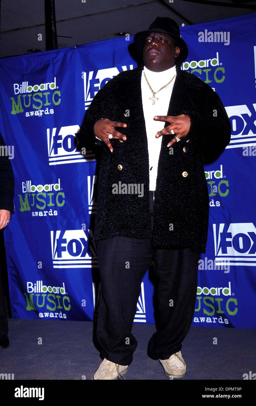 7 décembre 2005 - K15382KJ.1995 BILLBOARD MUSIC AWARDS 12-06-1995.Notorious B.I.G. (Alias CHRISTOPHER WALLACE, BIGGY SMALLS  AVEC 'Lil Kim et Sean Combs (P Diddy Puff Daddy). KELLY JORDAN-(Image Crédit : © Globe Photos/ZUMAPRESS.com) Banque D'Images