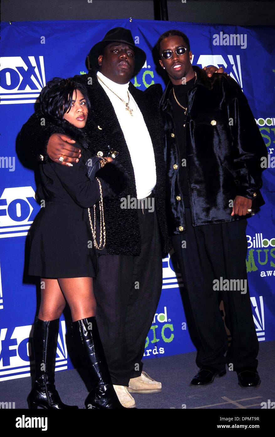 7 décembre 2005 - K15382KJ.1995 BILLBOARD MUSIC AWARDS 12-06-1995.Notorious B.I.G. (Alias CHRISTOPHER WALLACE, BIGGY SMALLS  AVEC 'Lil Kim et Sean Combs (P Diddy Puff Daddy). KELLY JORDAN-(Image Crédit : © Globe Photos/ZUMAPRESS.com) Banque D'Images
