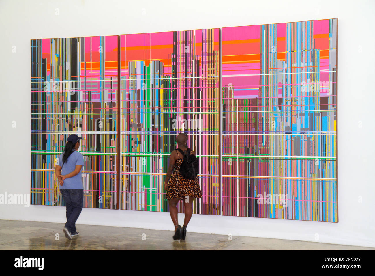 Miami Florida,Wynwood Art District,Art Basel,private,Rubell Family Collection,ouvert au public,galerie,peinture,femmes noires,recherche,FL13123 Banque D'Images