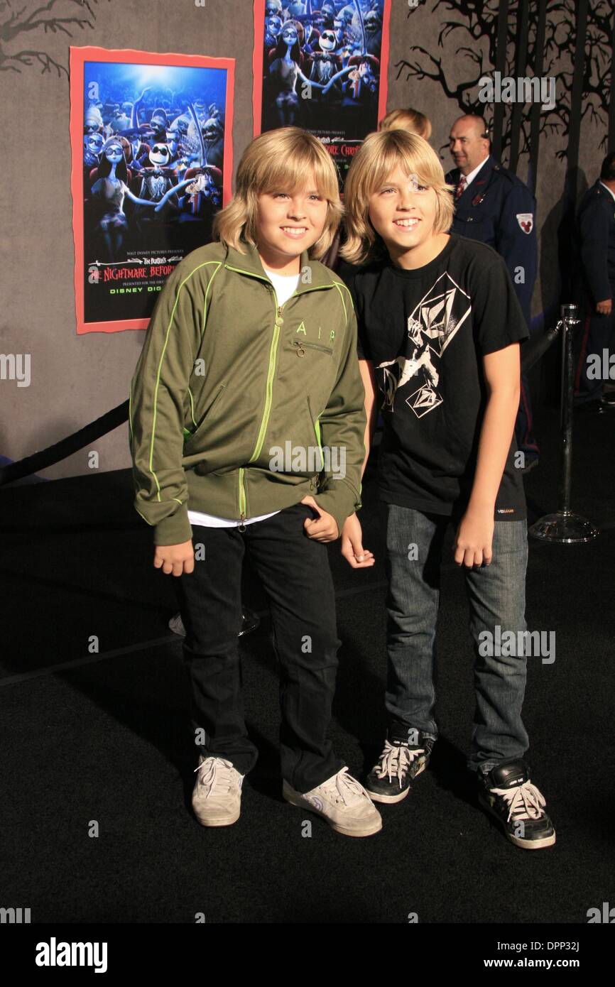 16 octobre 2006 - Hollywood, Californie, USA - DYLAN ET COLE SPROUSE -.LE CAUCHEMAR avant Noël - PREMIÈRE MONDIALE -.El Capitan Theatre, à Hollywood, Californie - .10-12-2006 -. NINA PROMMER/ 2006.K49821NP(Image Crédit : © Globe Photos/ZUMAPRESS.com) Banque D'Images