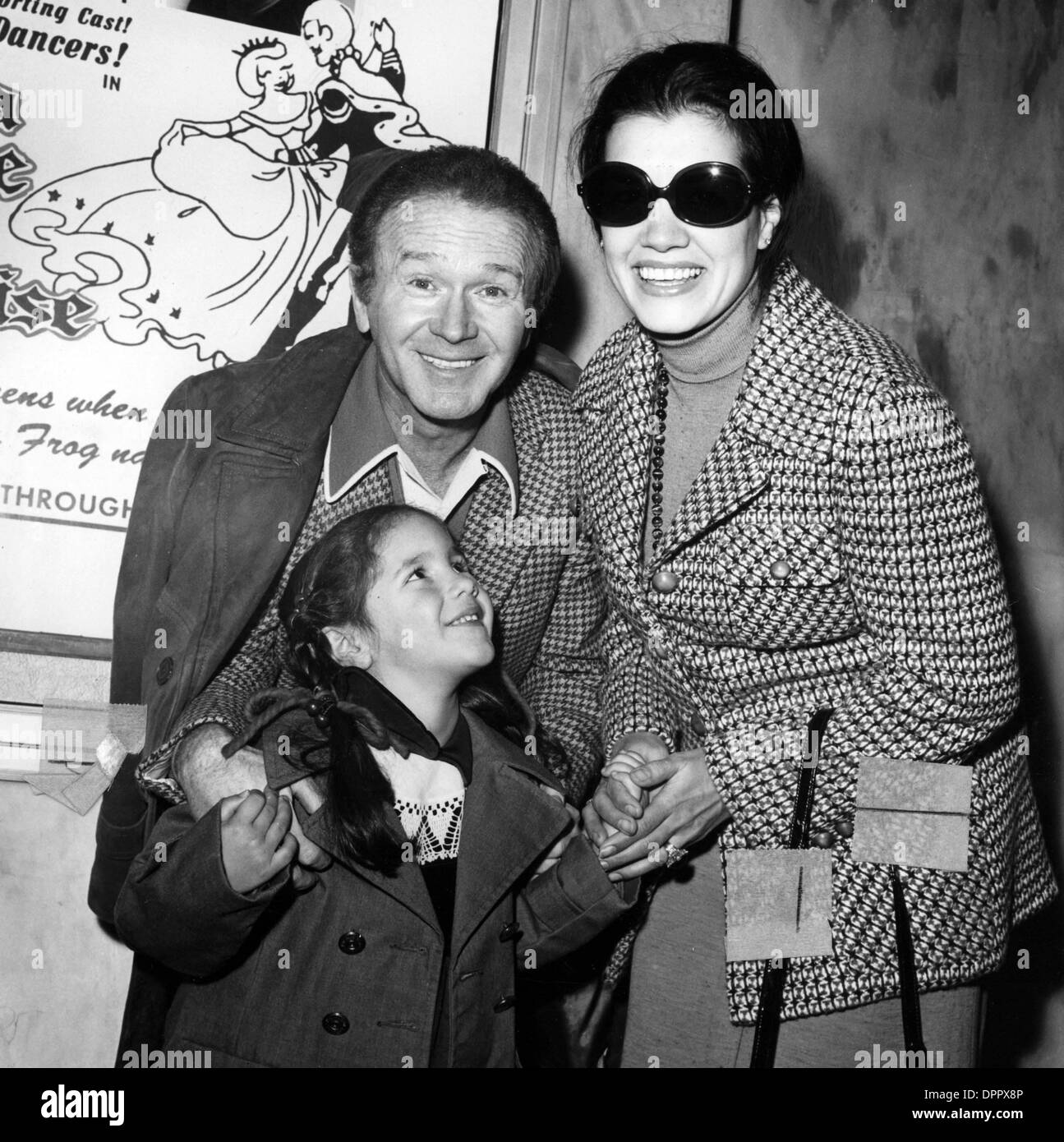 ROXANNE ARLEN RED BUTTONS POSEIDON FILM PREMIERE CHINESE THEATRE