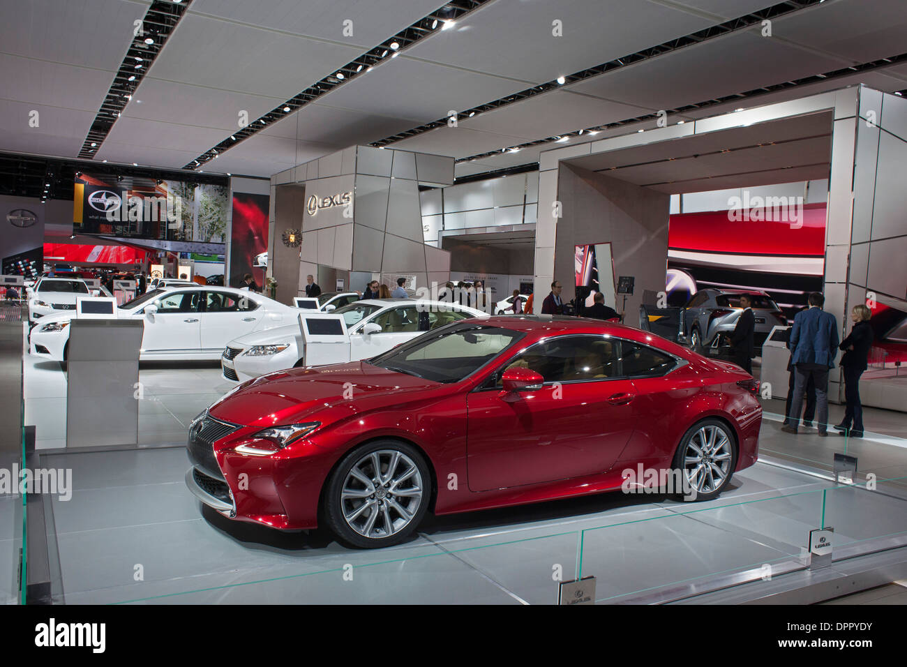 Detroit, Michigan - Le 2015 Lexus RC 350 sur l'affichage à la North American International Auto Show. Banque D'Images