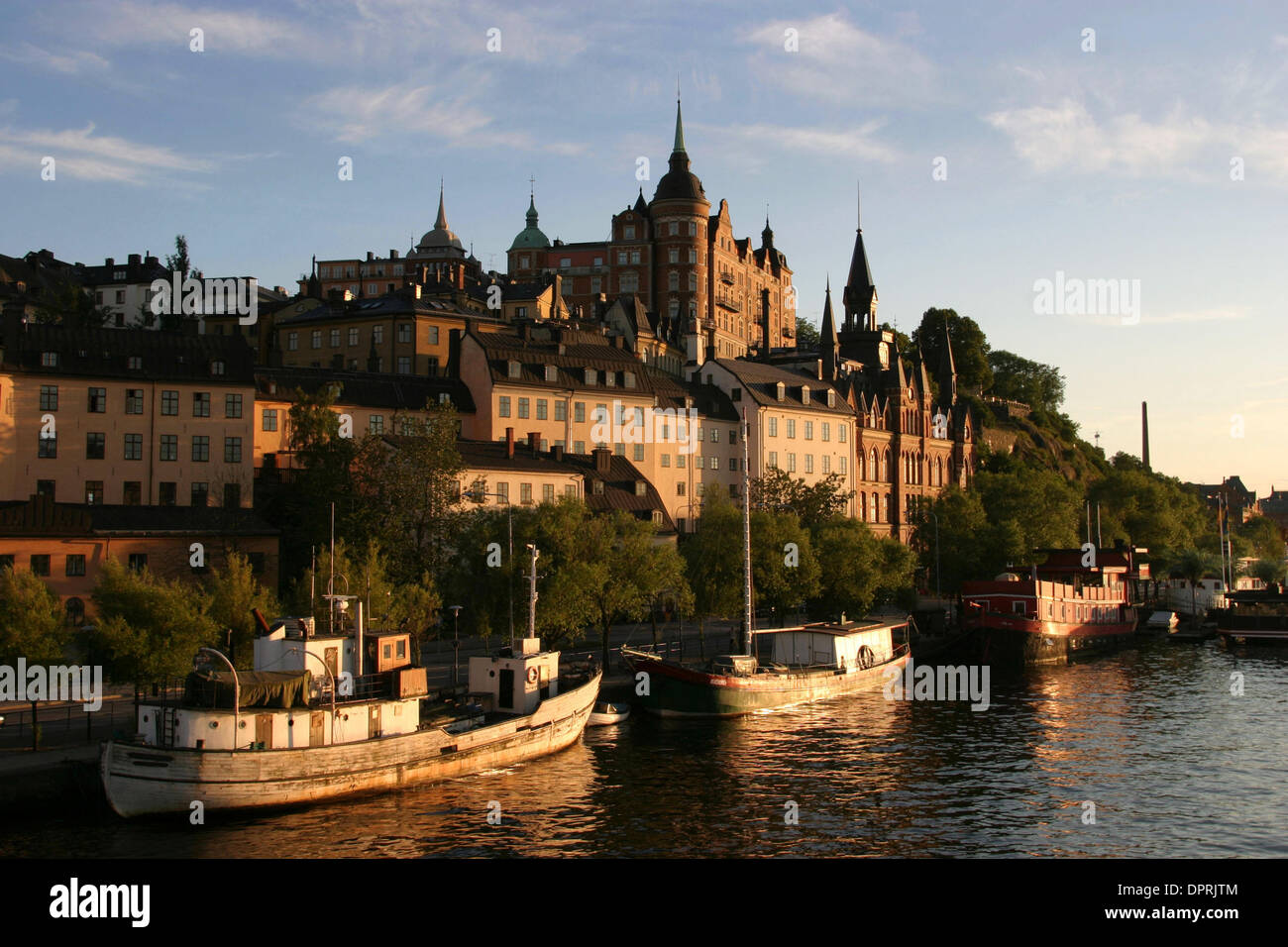 Mar 05, 2009 - Stockholm, Suède - La couche d'ozone au-dessus de la Suède en février atteint une épaisseur depuis des décennies, selon l'Institut météorologique suédois SMHI. À la station de Vindeln dans le nord de la Suède, où les mesures ont débuté en 1991, un niveau record de 437 DU a été enregistré. "Nous avons d'aller aussi loin pour les mesures prises en Suède entre 1951 et 1966' à f Banque D'Images