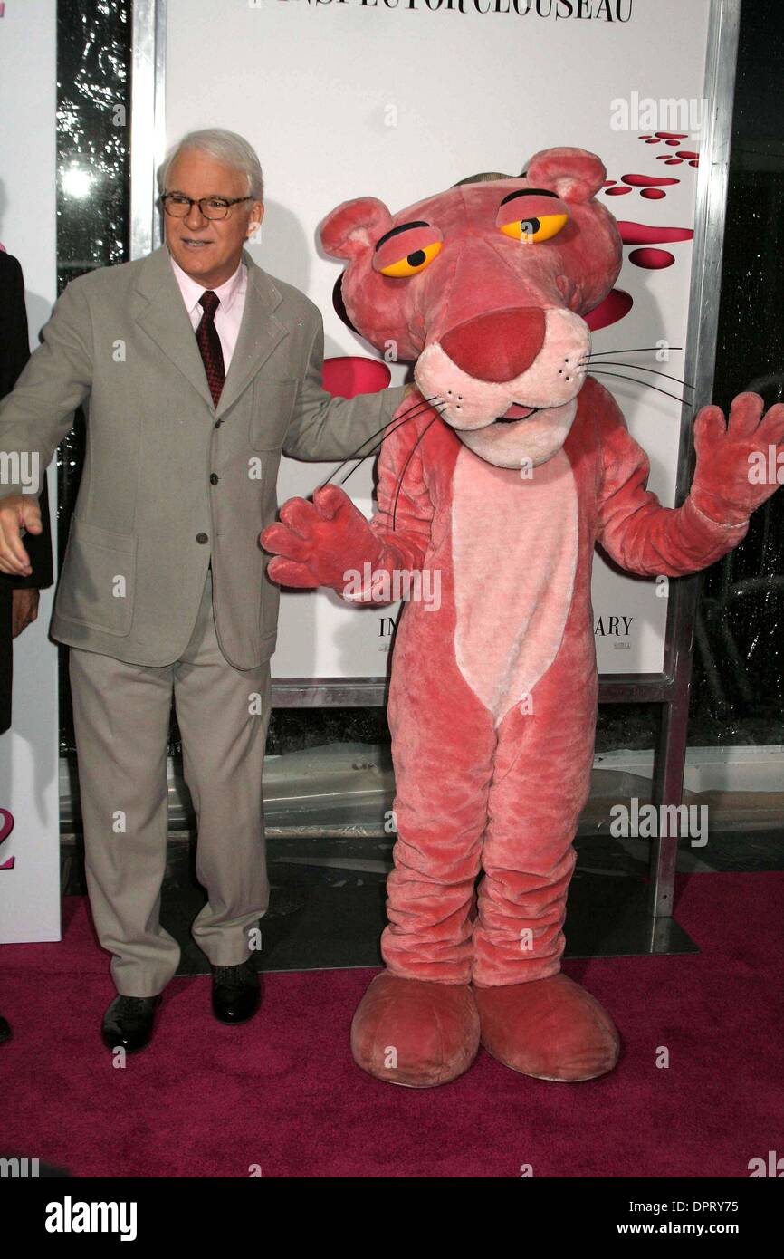K60866ML.''La panthère rose 2''-PREMIÈRE MONDIALE ZIEGFELD THEATRE DE NEW YORK, 3 février 2009.PHOTO DE MITCHELL LEVY-télémétriques-GLOBE PHOTOS.STEVE MARTIN (crédit Image : © Christy Bowe/Photos/ZUMAPRESS.com) Globe Banque D'Images