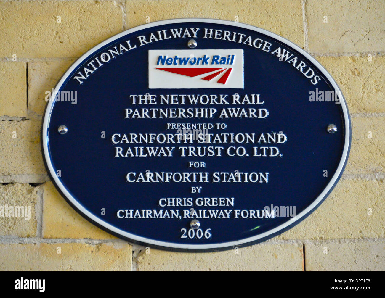 Prix du patrimoine ferroviaire national plaque. La gare ferroviaire, Carnforth, Lancashire, Angleterre, Royaume-Uni, Europe. Banque D'Images