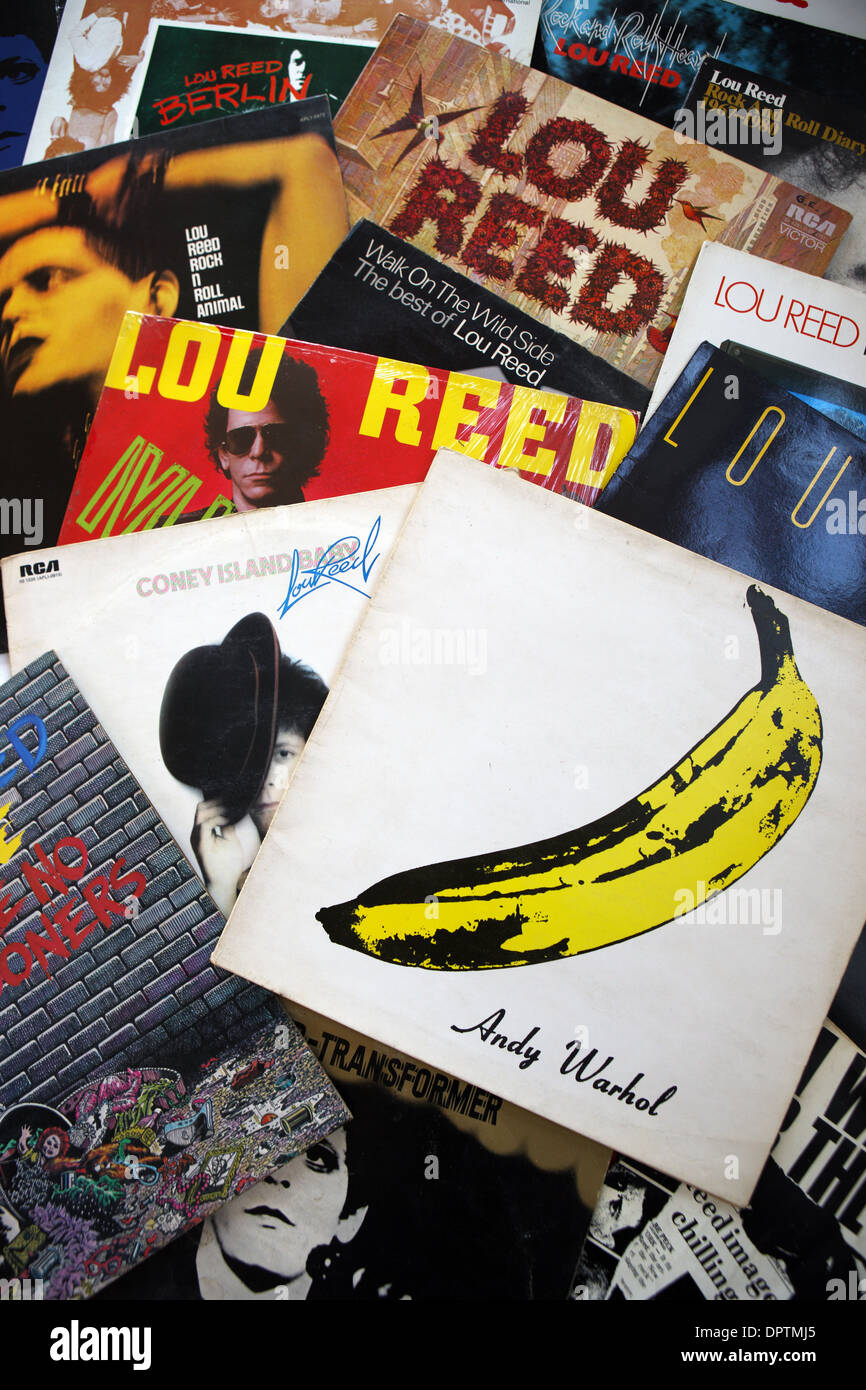 Lou Reed LP albums avec un Andy Warhol a produit un pour le Velvet Underground & Nico Banque D'Images