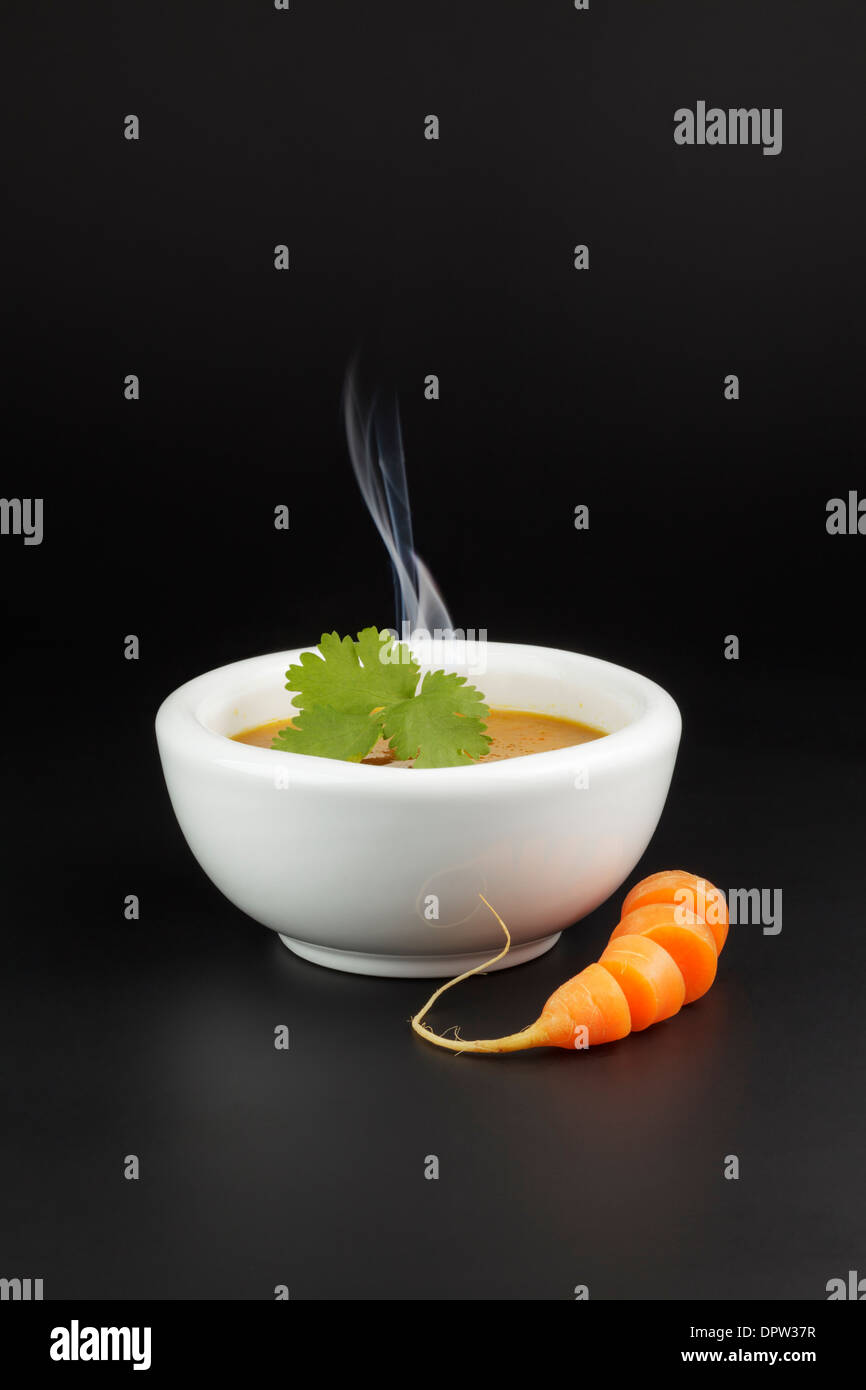 Soupe de carottes et coriandre Banque D'Images