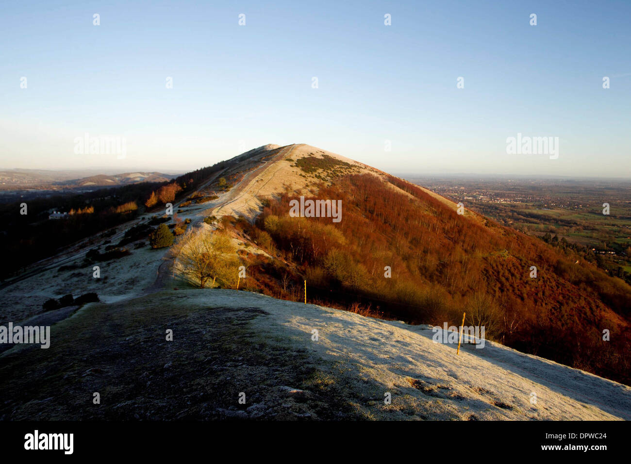 Givre sur les collines de Malvern, Worcestershire, sur un beau matin l'hiver. 14 janvier 2014. Banque D'Images