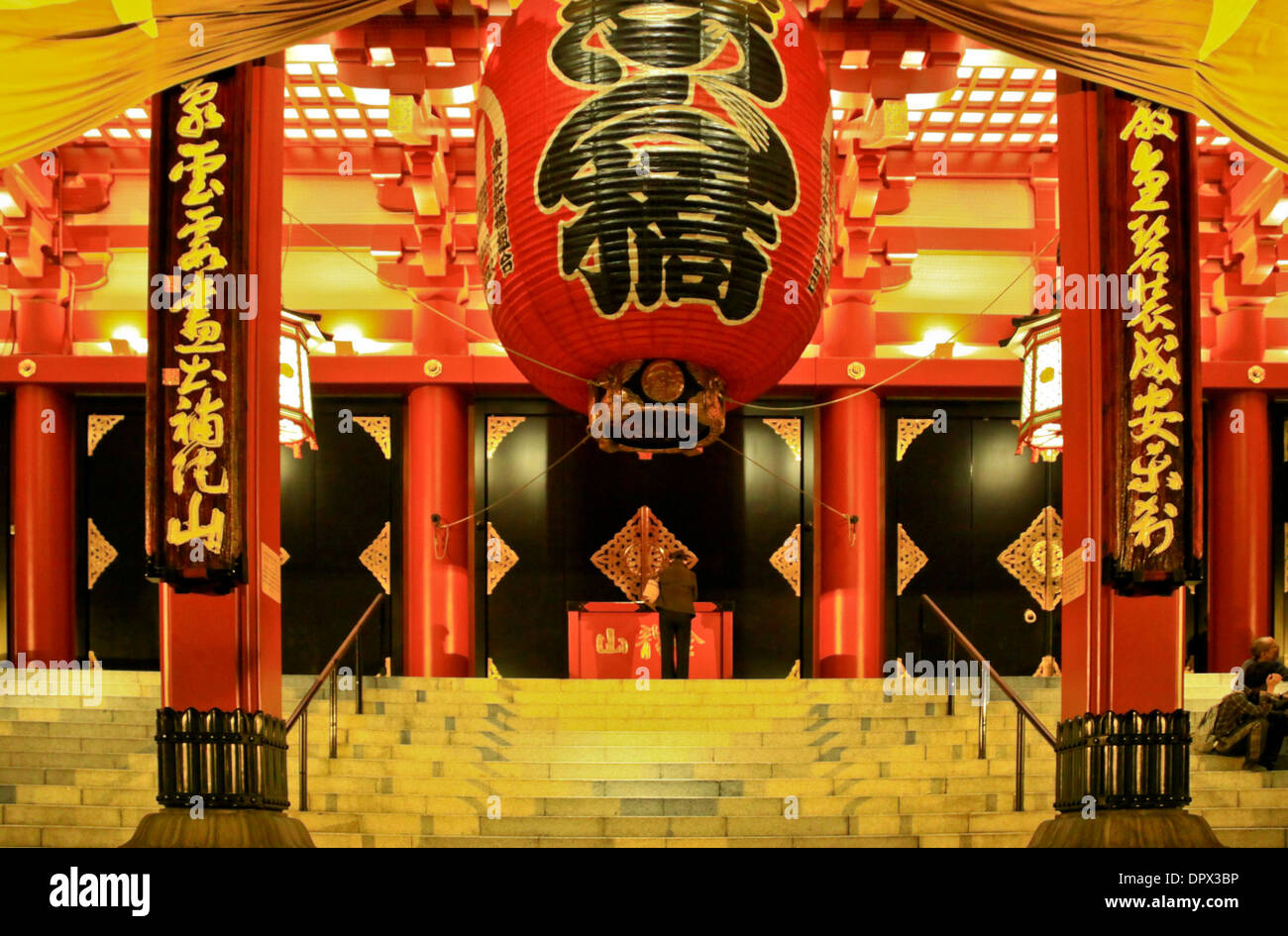 Soirée impression de Sensō-ji, un ancien temple bouddhiste situé à Asakusa, Hui Taitō, Tokyo, Japon. Banque D'Images