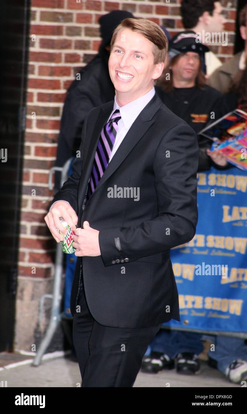 Apr 15, 2009 - New York, New York, USA - l'Acteur JACK MCBRAYER arrive à son apparition sur le 'Late Show With David Letterman" tenue à l'Ed Sullivan Theater. (Crédit Image : Â© Nancy/Kaszerman ZUMA Press) Banque D'Images