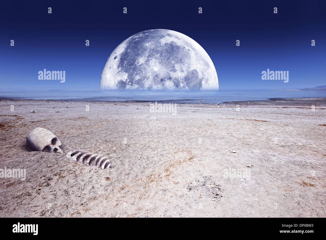 Planète mortelle Abstract Illustration avec grande lune Lac toxiques, paysage désertique et certains le crâne et os. Banque D'Images