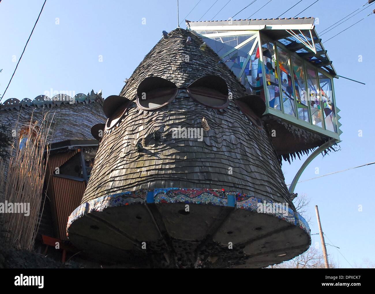 13 févr. 2009 - Cincinnati, Ohio, USA - cette maison lunatique situé à l'angle de l'Avenue Erie à Cincinnati, Ohio. (Crédit Image : Â© Ken Stewart/ZUMA Press) Banque D'Images