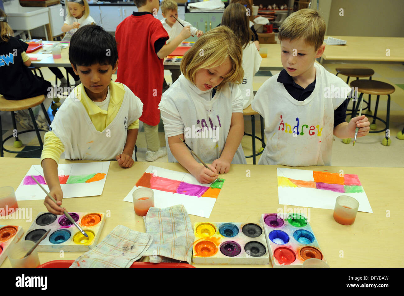 27 févr. 2009 - Marietta, Georgia, USA - la classe d'art dans une école chrétienne privée dans la région de Marietta, Géorgie. (Crédit Image : © Robin Nelson/ZUMA Press) Banque D'Images