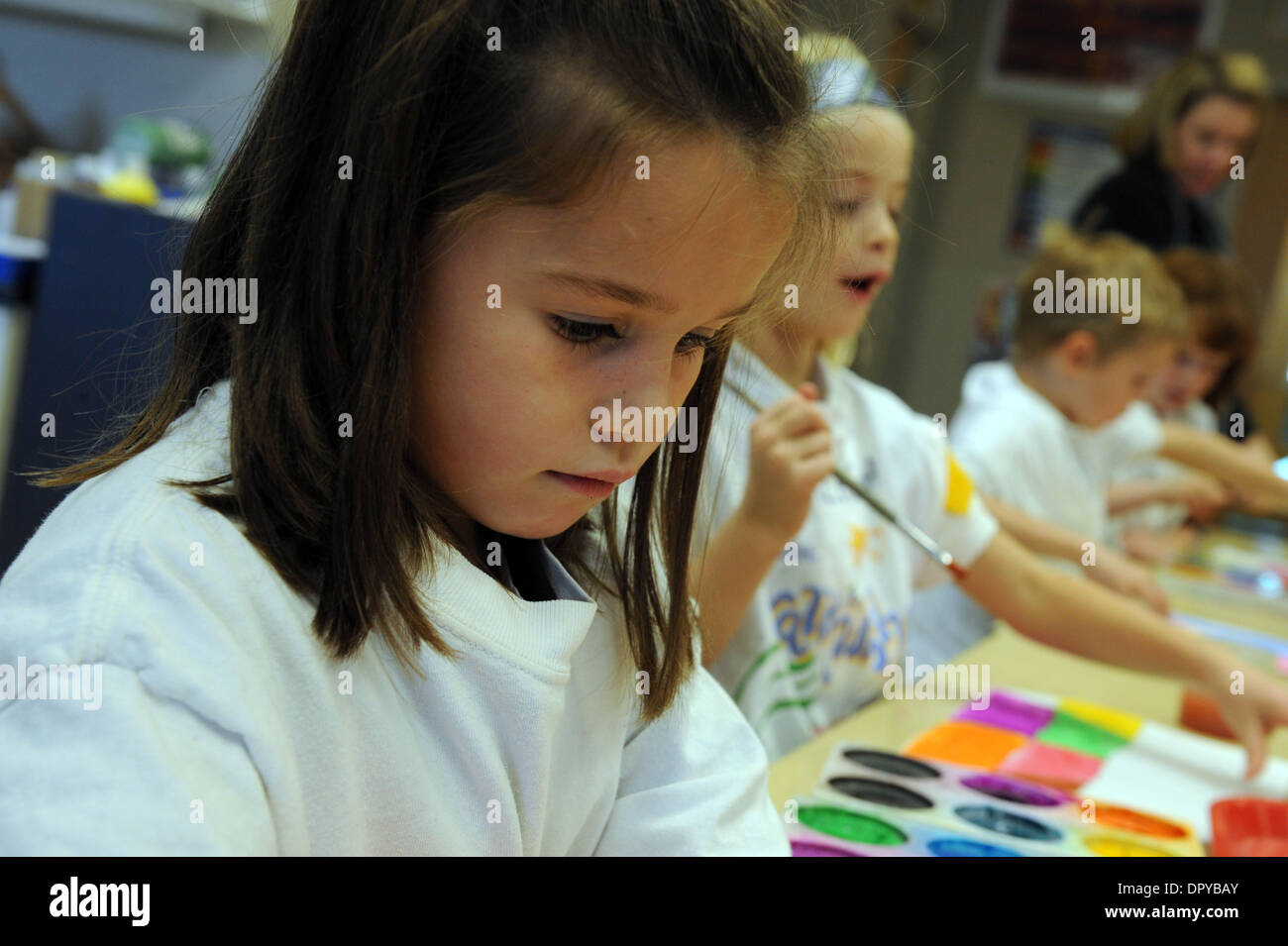 27 févr. 2009 - Marietta, Georgia, USA - la classe d'art dans une école chrétienne privée dans la région de Marietta, Géorgie. (Crédit Image : © Robin Nelson/ZUMA Press) Banque D'Images