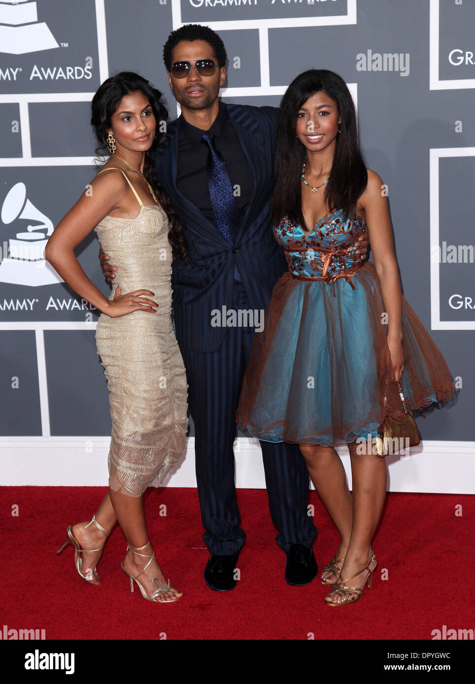 Feb 8, 2009 - Los Angeles, Californie, Etats-Unis - le chanteur ERIC BENET et famille arrivant à la 51e cérémonie annuelle de remise des prix Grammy tenue au Staples Center. (Crédit Image : © Lisa O'Connor/ZUMA Press) Banque D'Images