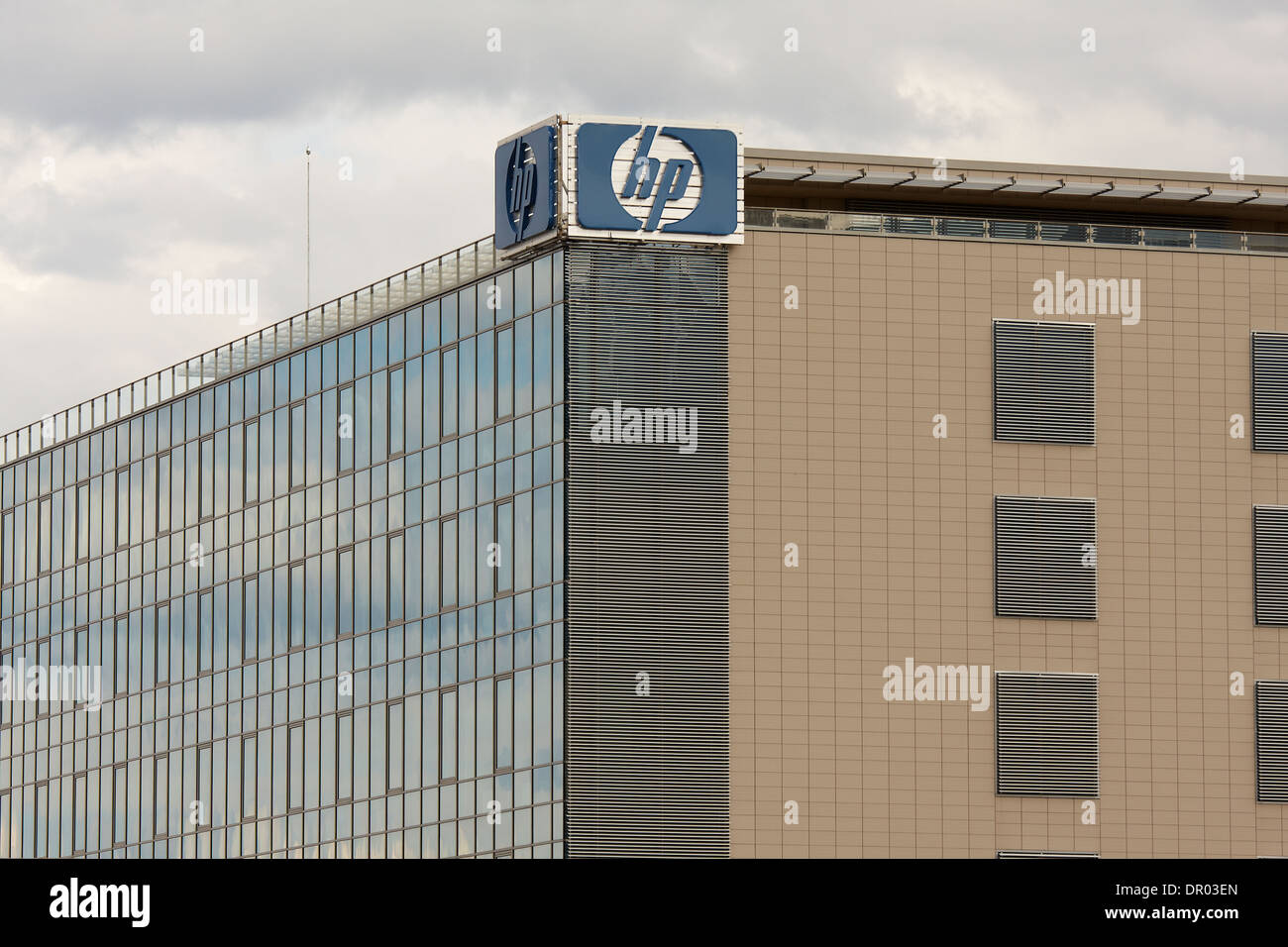 Hewlett-Packard signe sur un bâtiment Banque D'Images