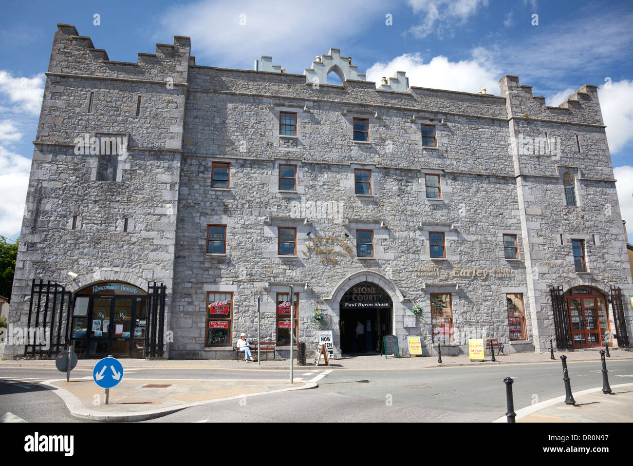 Complexe résidentiel et commercial dans l'ancienne prison, Roscommon, Irlande Banque D'Images