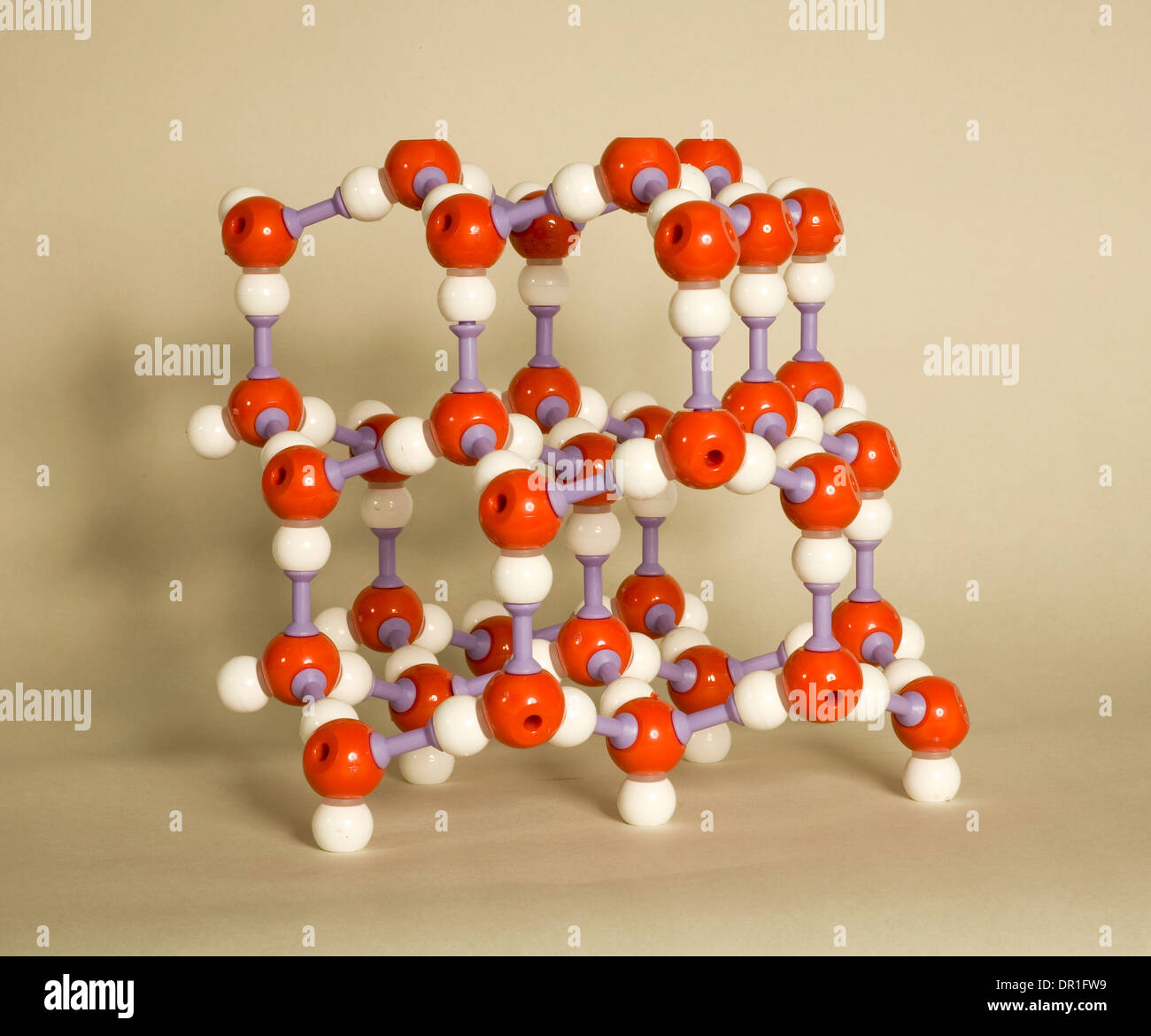 Arrangement des molécules d'eau dans la glace. Banque D'Images