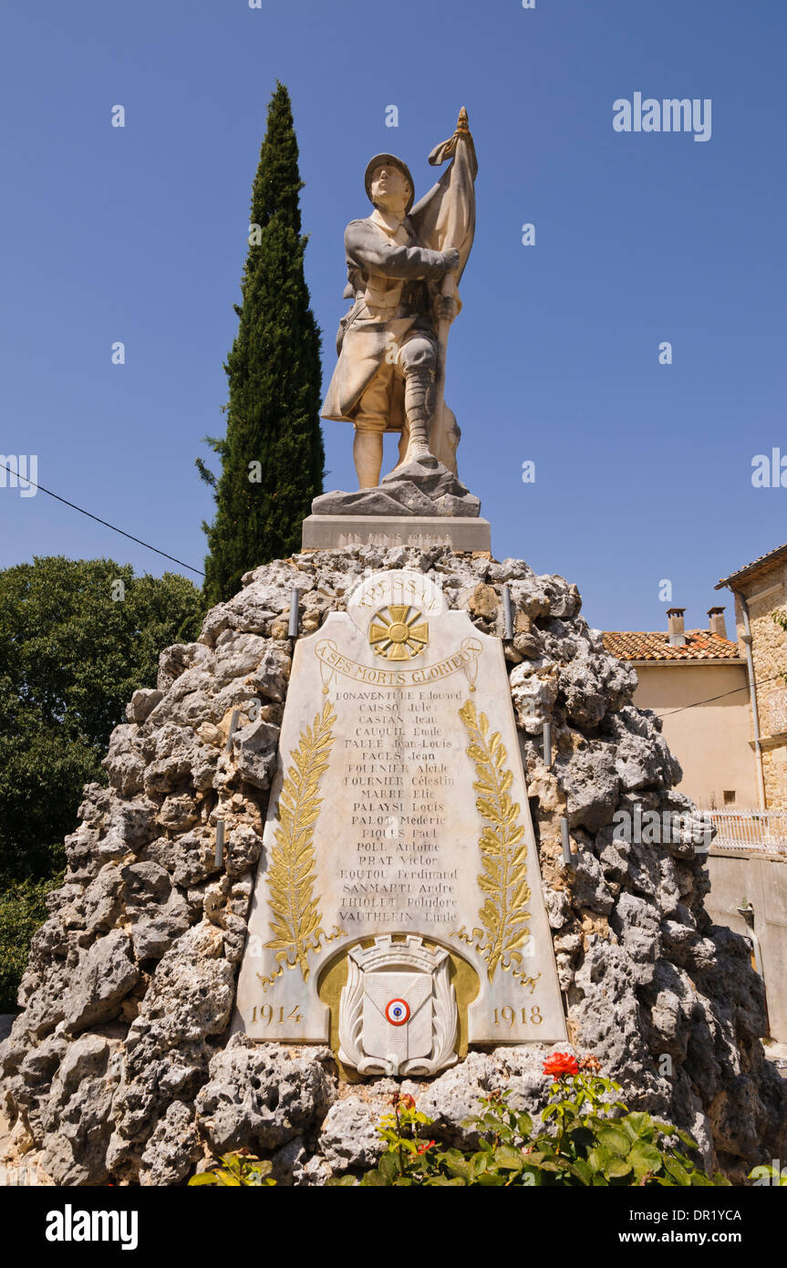 Mémorial de la guerre mondiale Frist dans le village de Tressan, Hérault, Languedoc Roussillon, France Banque D'Images