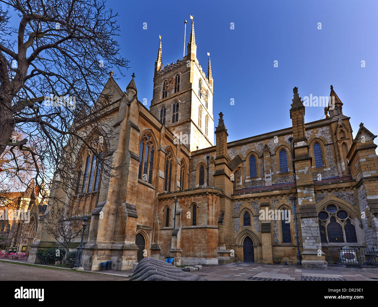 La cathédrale de Southwark ou la Cathédrale et collégiale de St Sauveur et St Mary Overie, Southwark, Londres Banque D'Images