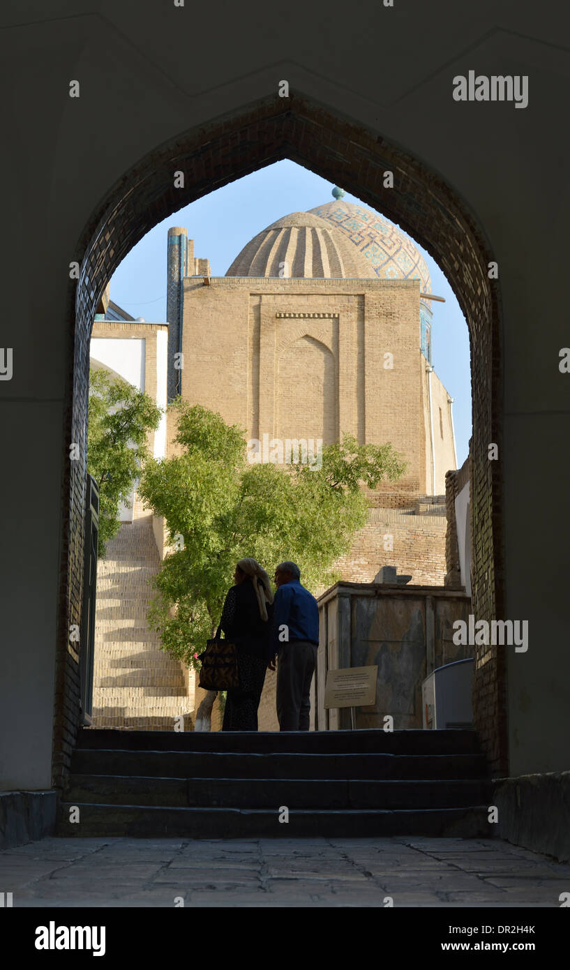 Entrée de Shah-i-Zinda mausolée complexe, Samarkand, Ouzbékistan Banque D'Images