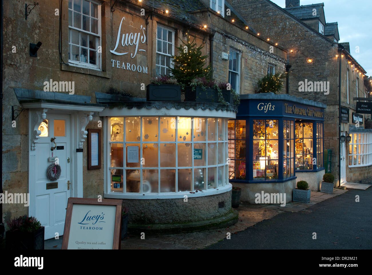 Place du marché à Noël, Stow-on-the-Wold, Gloucestershire, Royaume-Uni Banque D'Images