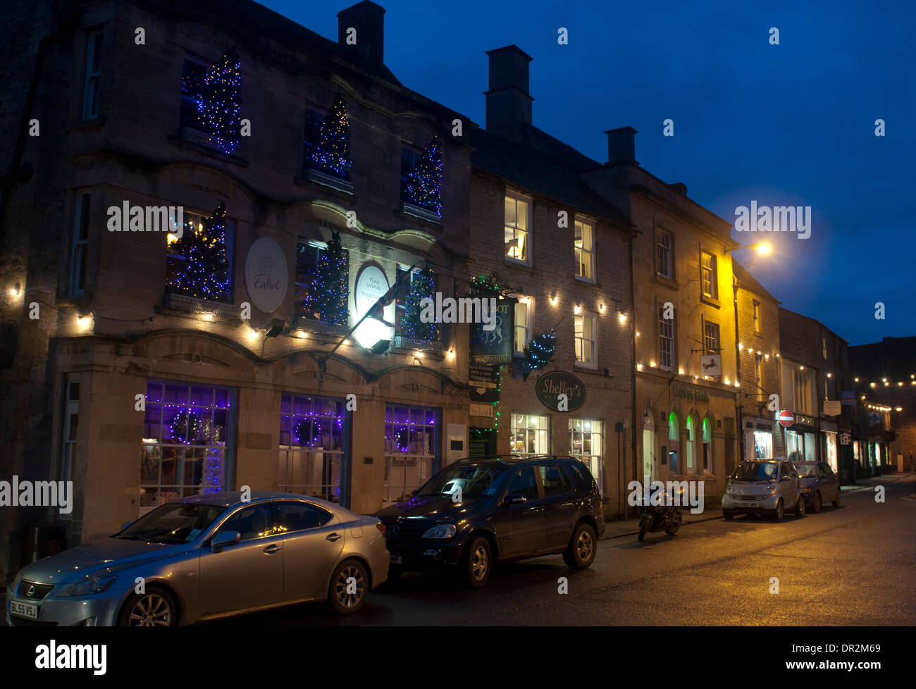 Place du marché à Noël, Stow-on-the-Wold, Gloucestershire, Royaume-Uni Banque D'Images