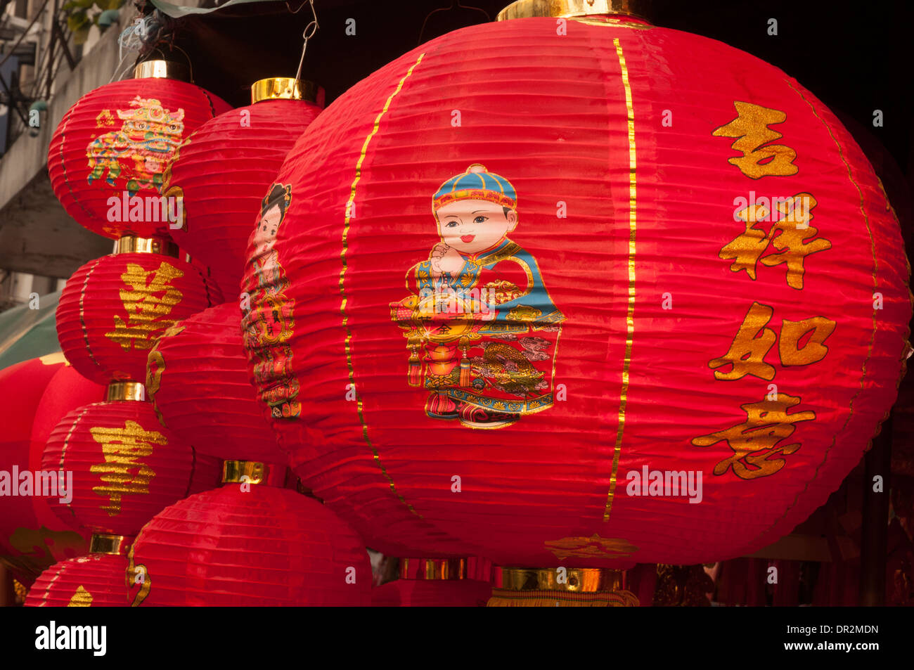 Lanternes de fête sur l'affichage comme Chinatown Bangkok se prépare pour le Nouvel An Chinois, 2014, l'année du cheval Banque D'Images