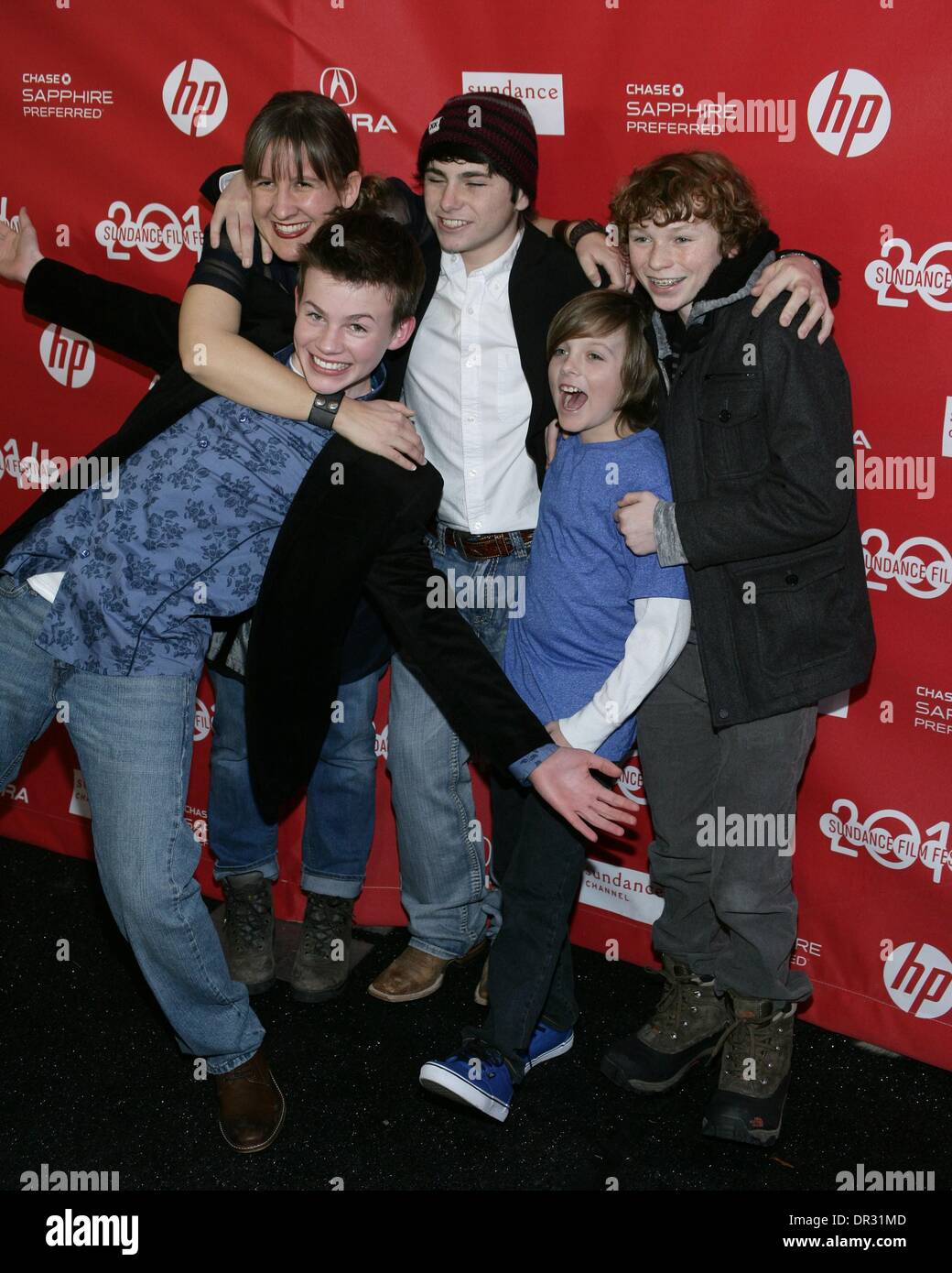 Park City, Utah, USA. 17 Jan, 2014. Kat Candler, Josh Wiggins, Camron Owens, Deke Garner, Dylan Cole aux arrivées d'HELLION en première mondiale au Festival du Film de Sundance 2014, Library Theatre Centre, Park City, UT 17 Janvier, 2014. Credit : James Atoa/Everett Collection/Alamy Live News Banque D'Images