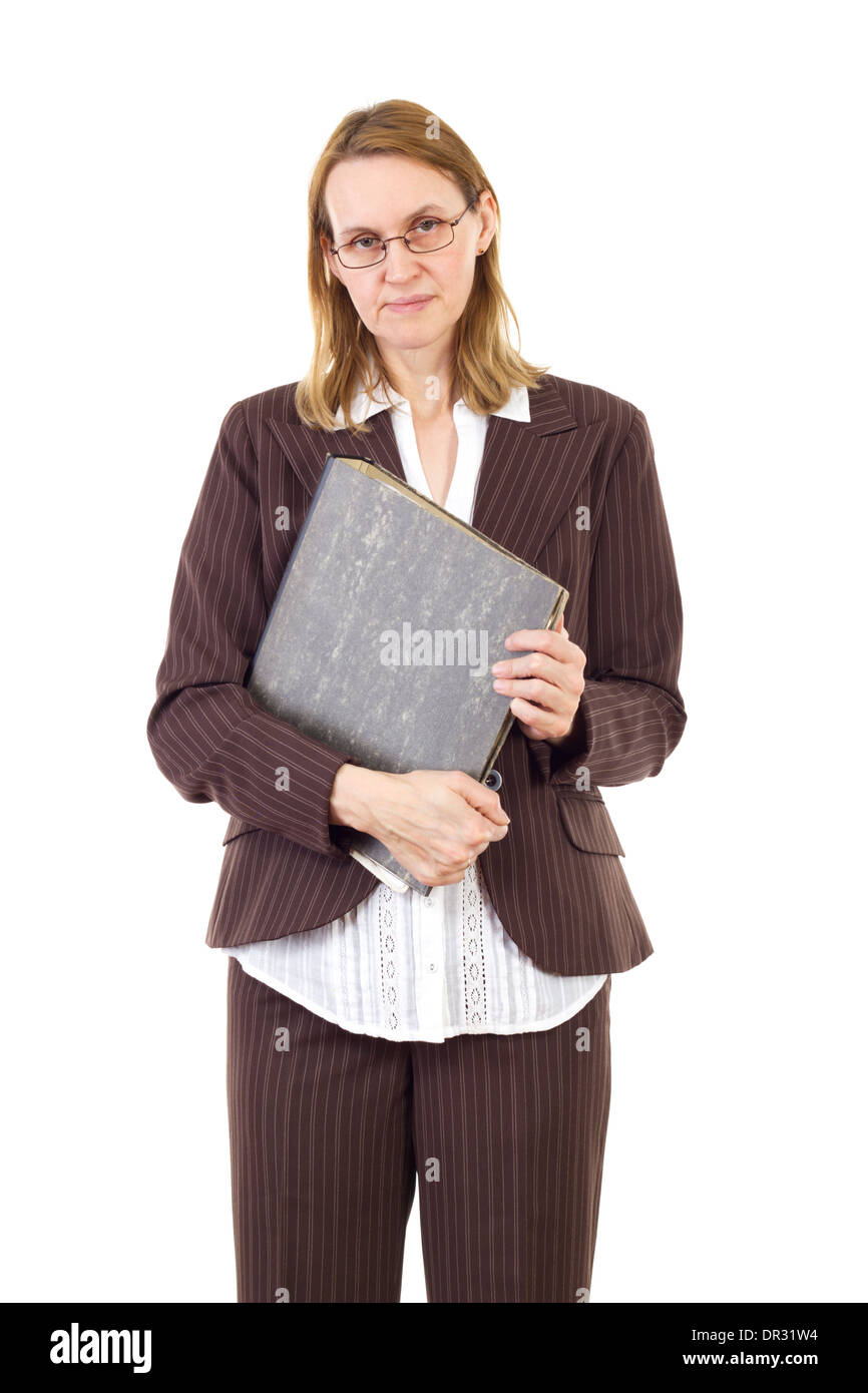 De graves businesswoman holding anneaux comportant des documents anciens Banque D'Images