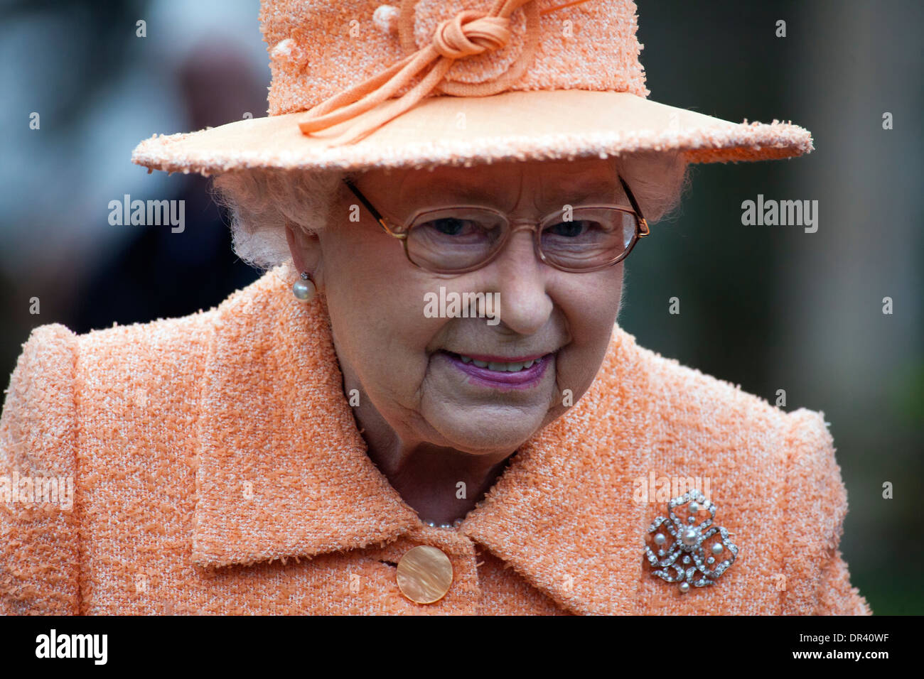 Sa Majesté la Reine Elizabeth II à l'église de Sandringham Estate Wolferton sur la 19e . Janvier 2014 Banque D'Images