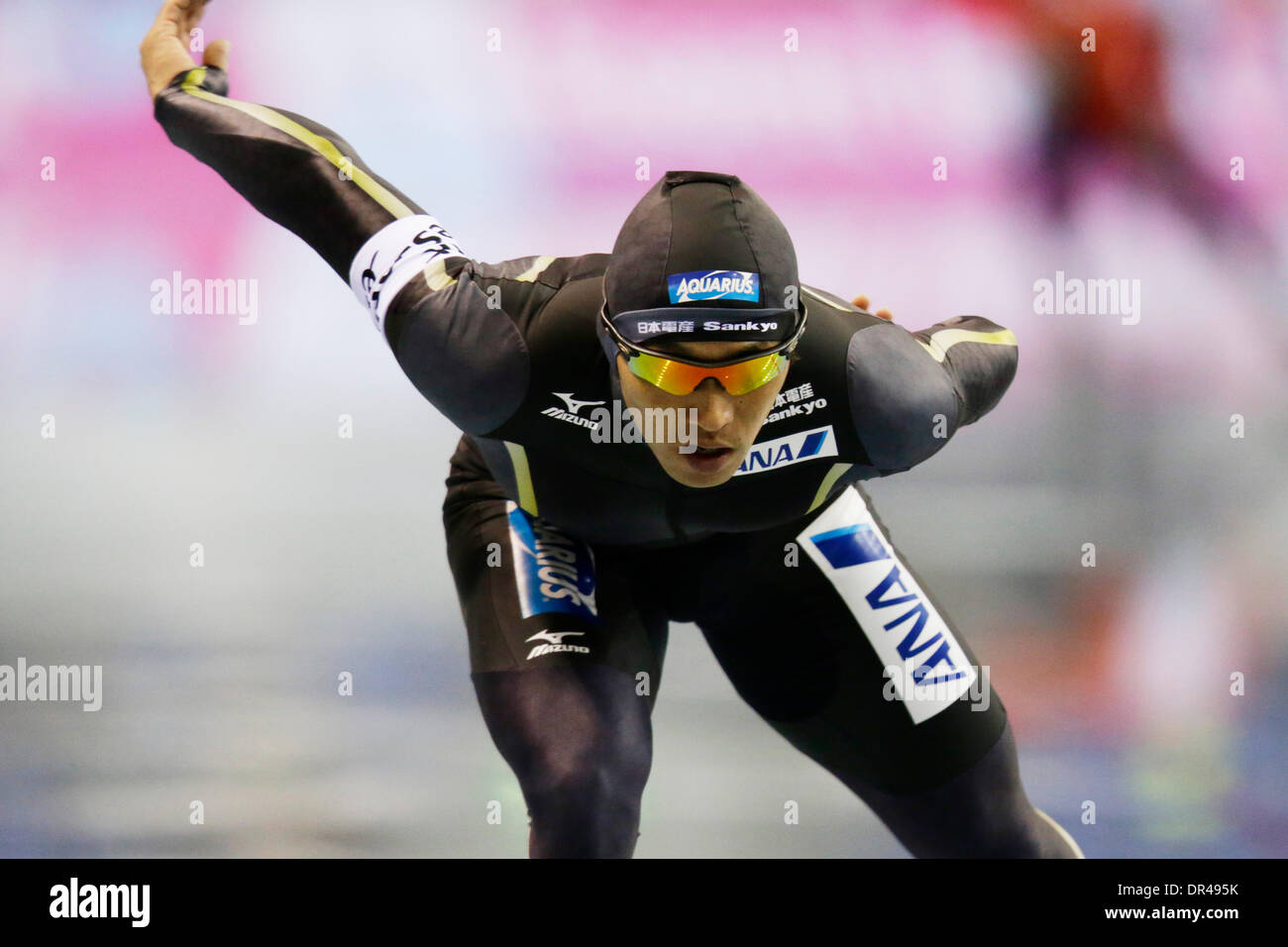 Nagano, au Japon. 18 janvier, 2014. Keiichiro Nagashima (JPN) Patinage de vitesse : Keiichiro Nagashima de Pays-bas skates dans l'épreuve du 1000m lors des championnats du monde de patinage de vitesse Sprint championnat au M-Wave à Nagano, au Japon . Credit : AFLO/Alamy Live News Banque D'Images
