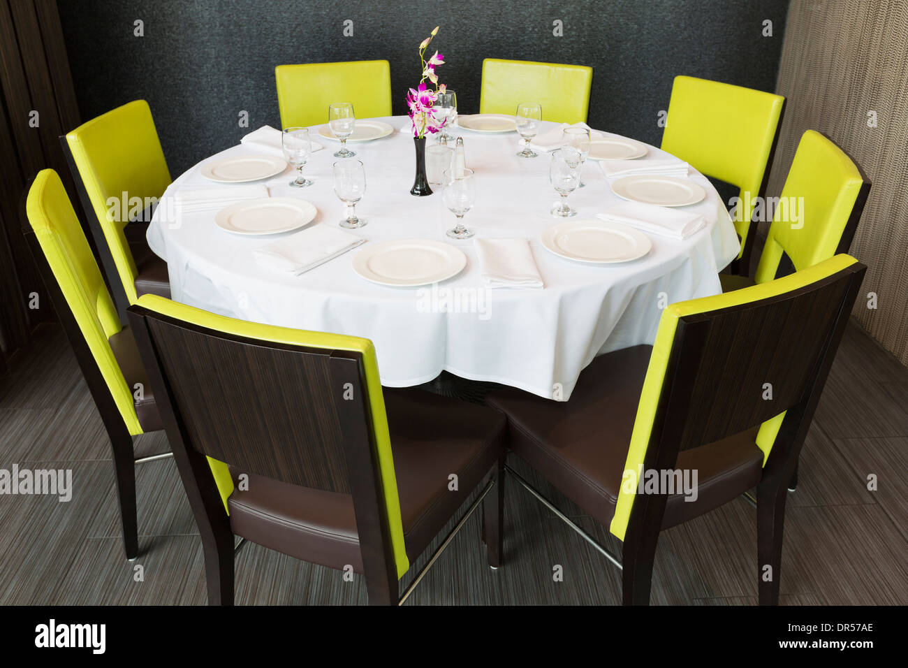 Set table in Thai restaurant Banque D'Images