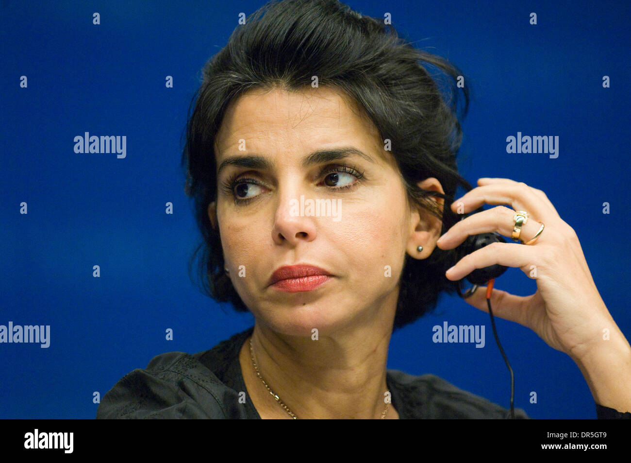 Nov 28, 2008 - Bruxelles, Belgique - Le ministre français de la Justice et président du Conseil de la Justice Rachida Dati tient une conférence de presse à l'issue du Conseil "Justice et affaires intérieures au siège du Conseil européen à Bruxelles. (Crédit Image : © Wiktor Dabkowski/ZUMA Press) Banque D'Images