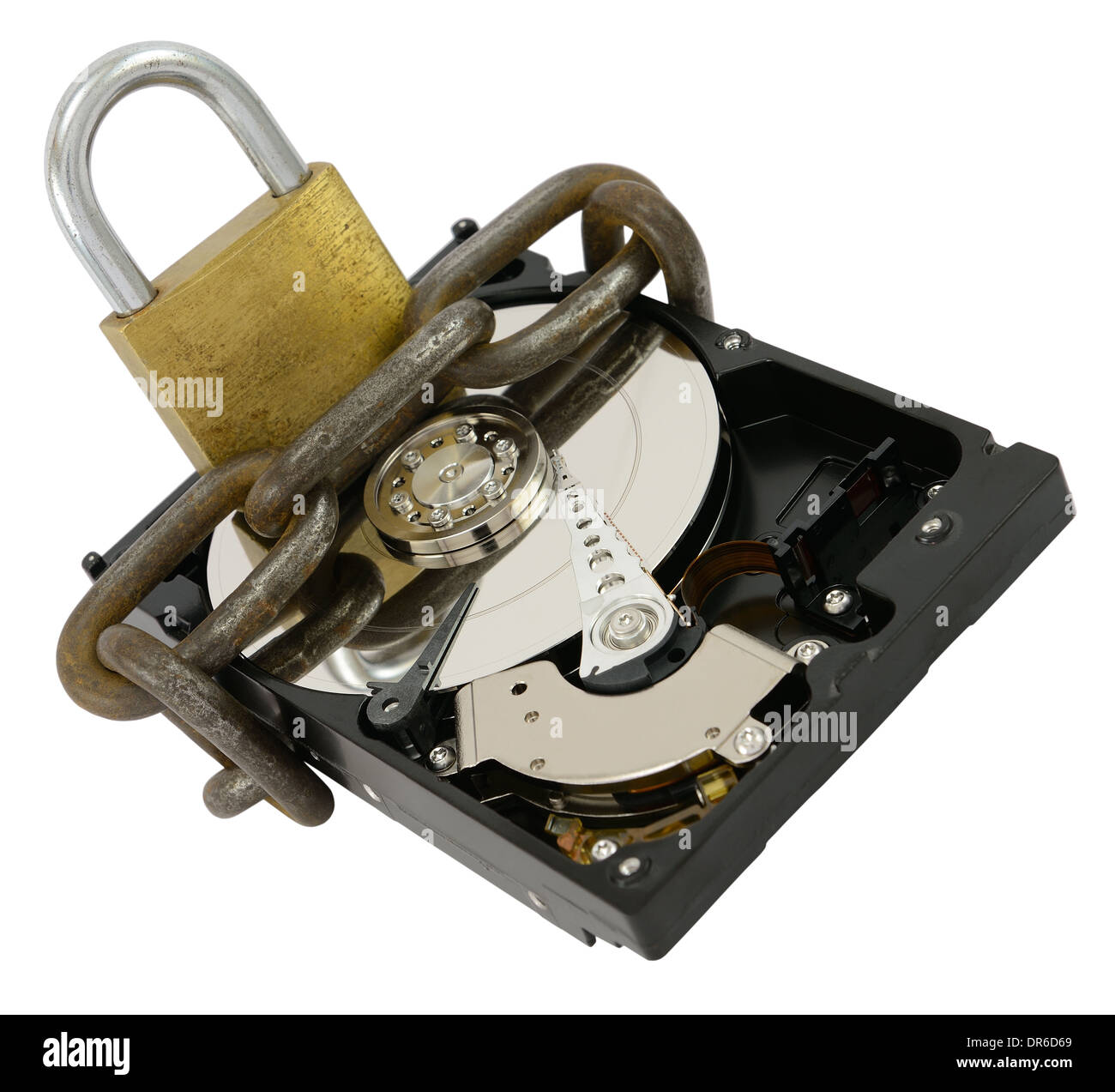 Disque dur ouvert avec chaîne et cadenas aussi concept de protection des  données, isolé sur blanc Photo Stock - Alamy