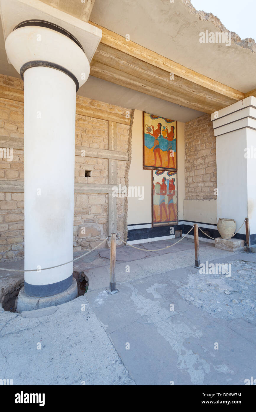 Entrée sud de l'ancien palais de Knossos en Crète, Grèce Banque D'Images