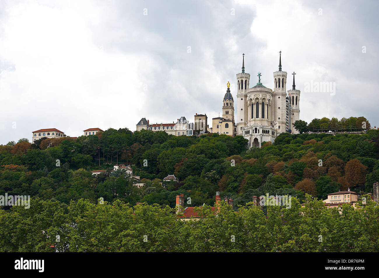 Basilique Notre-Dame situé sur la colline de Fourvière Banque D'Images