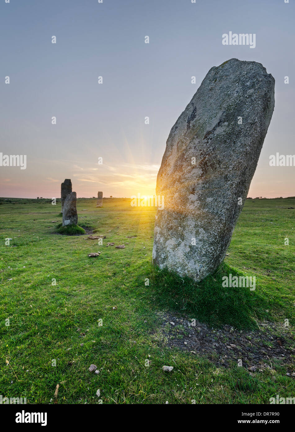 Comité permanent des pierres sur les Hurlers un stone circle à larbins sur Bodmin Moor en Cornouailles Banque D'Images