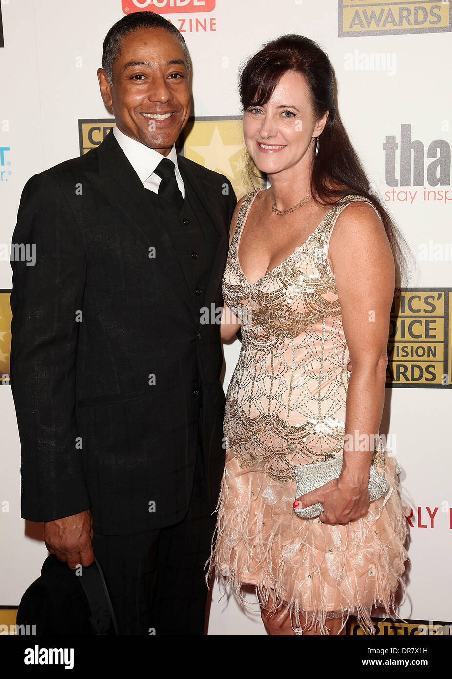 Acteur Giancarlo Esposito (L) et Terry Barone Broadcast Television Journalists Association deuxième prix annuel du choix des critiques au Beverly Hilton Hotel Beverly Hills, Californie - 18.06.12 Banque D'Images