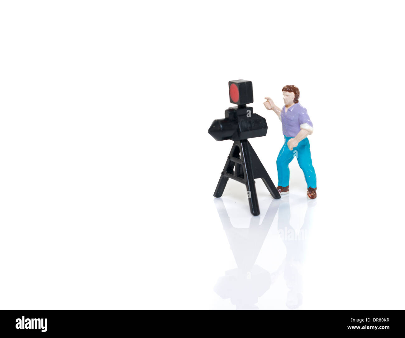 Puppet man comme photographe avec appareil photo Banque D'Images