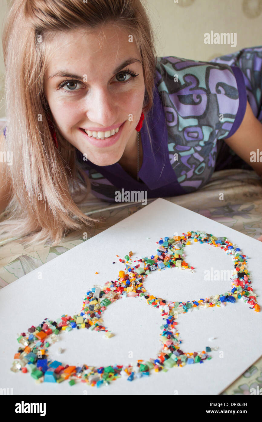 Woman face portrait mosaïque coeurs colorés isolé concept amour coeurs Valentines Valentins coeur 'ST' Banque D'Images