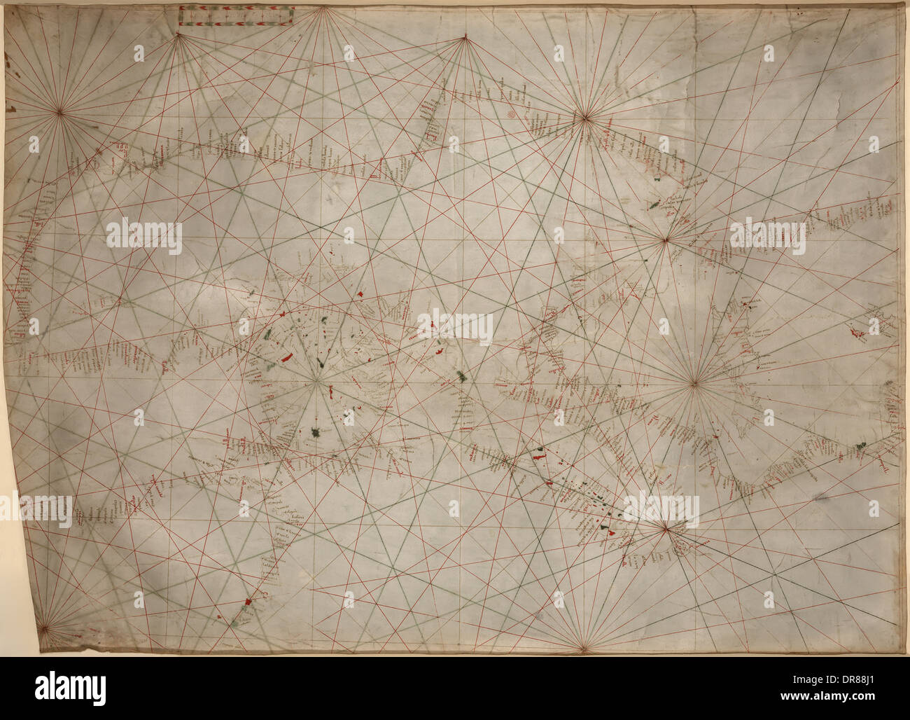 Carte nautique de la Méditerranée et de la mer Noire, circa 1320-1350 susceptibles de Gênes, Italie. Part dessiner à la plume et encre sur vélin Banque D'Images
