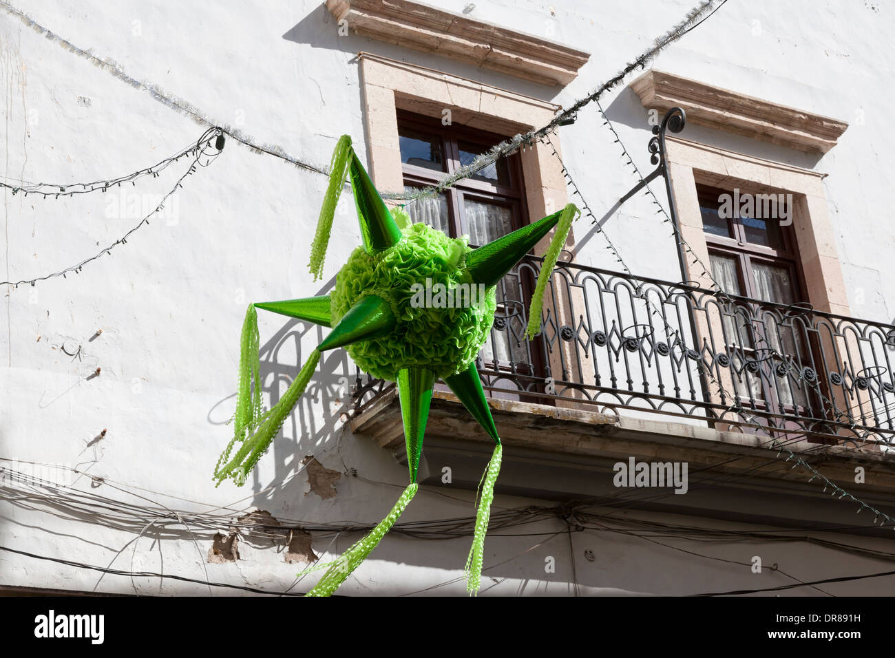 Piñata hung à la célébration de Noël à Guanajuato, Guanajuato, Mexique Banque D'Images
